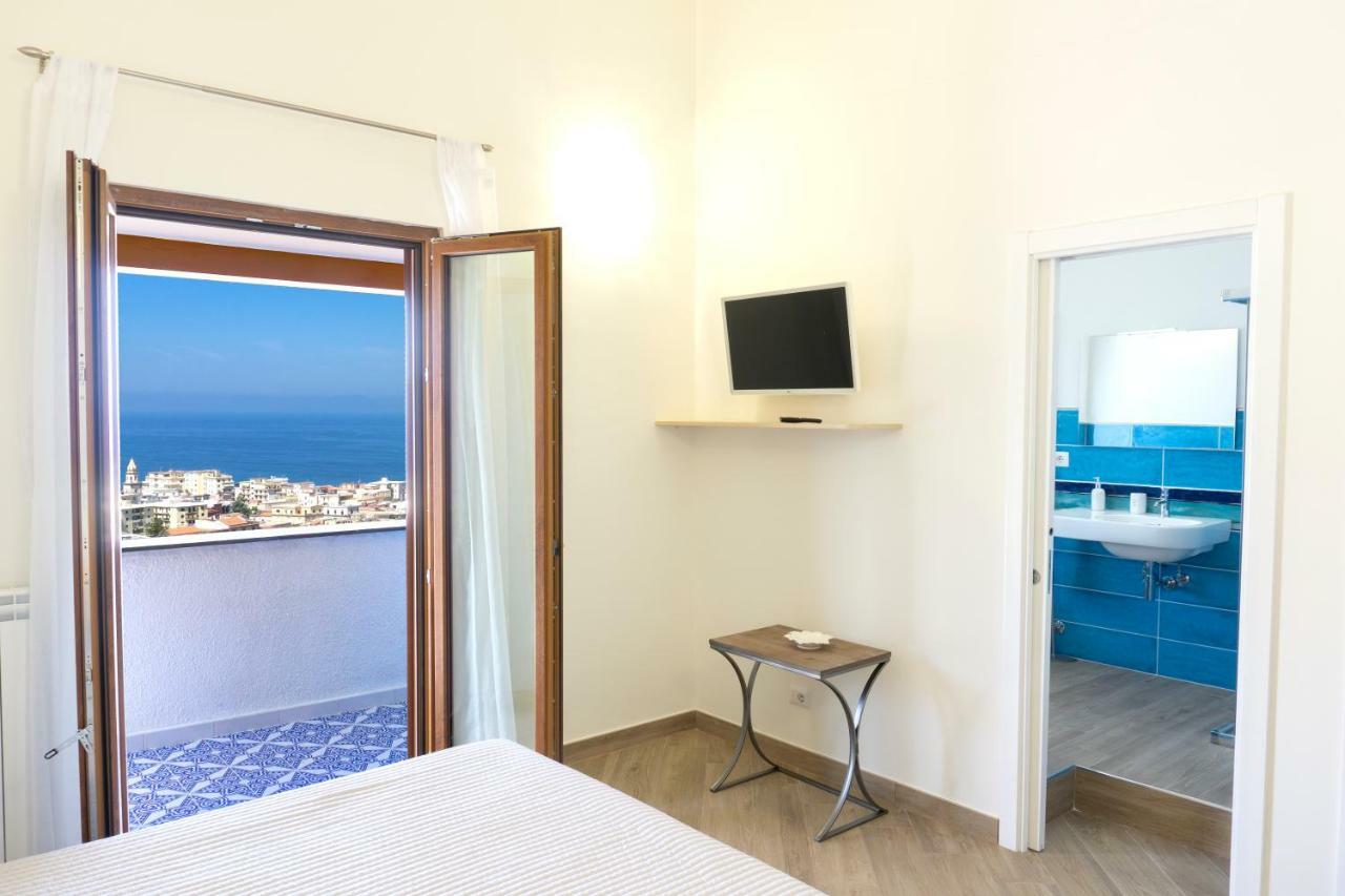 Appartamento In Villa Ariel Vico Equense Buitenkant foto